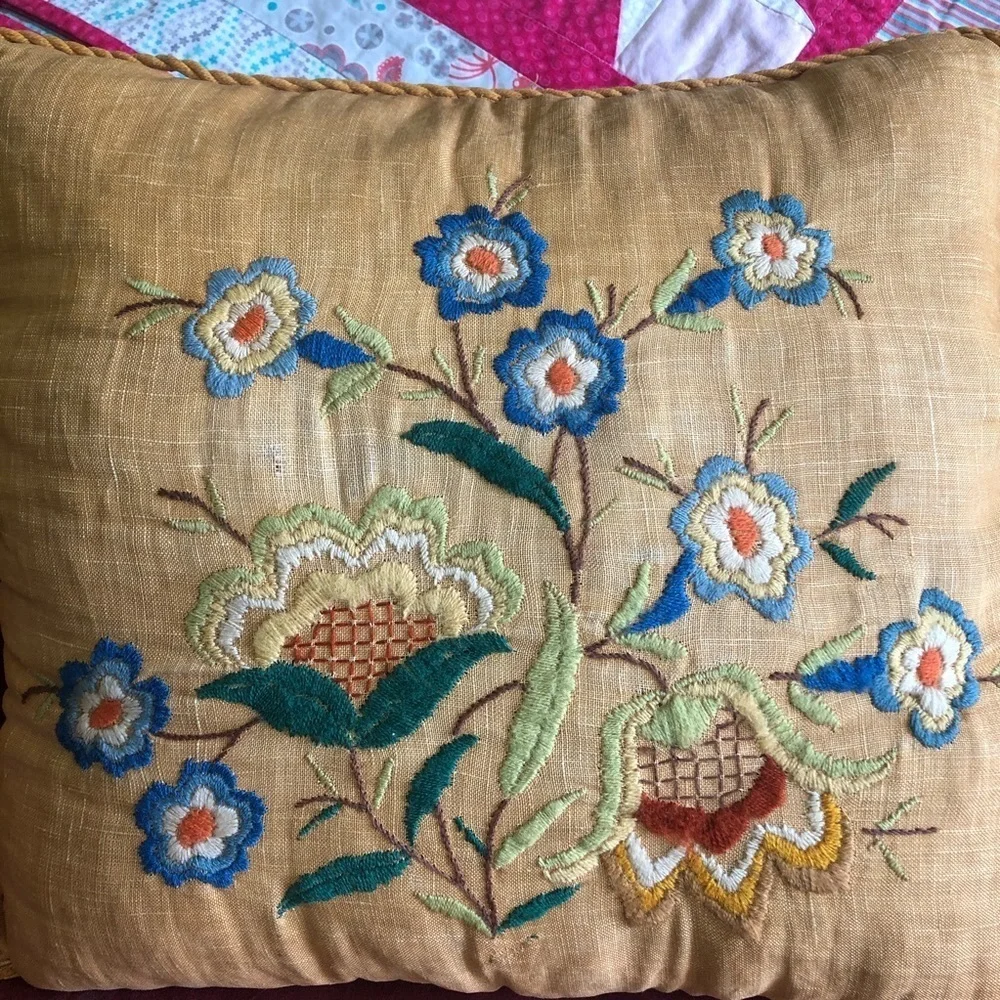 Vintage Handmade Crewel Floral Embroidered Accent Pillow Size 17.5” x 16”
